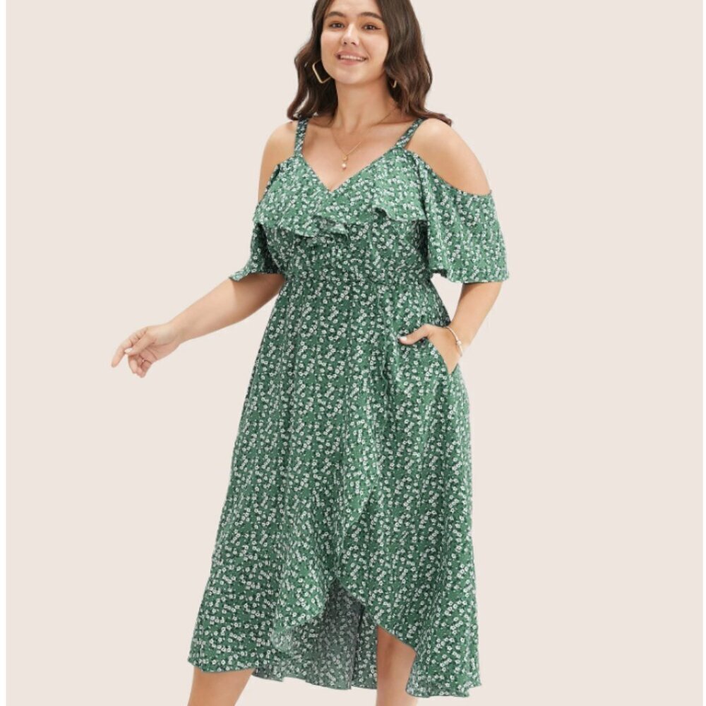 BloomChic Plus Size 2XL Ditsy Floral Pocket Wrap Cold Shoulder Ruffle Dress